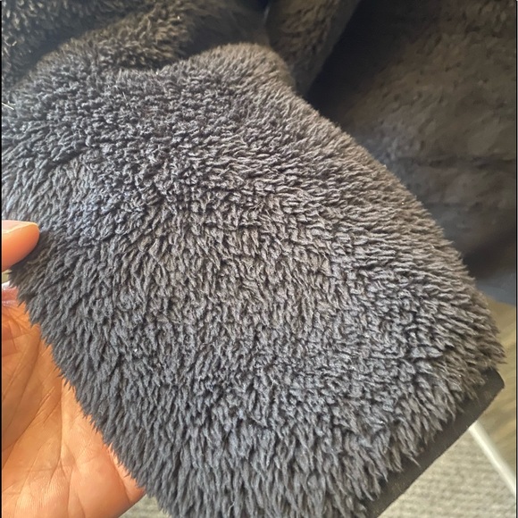 Victoria Secret Sherpa teddy bear zip up - Picture 5 of 5